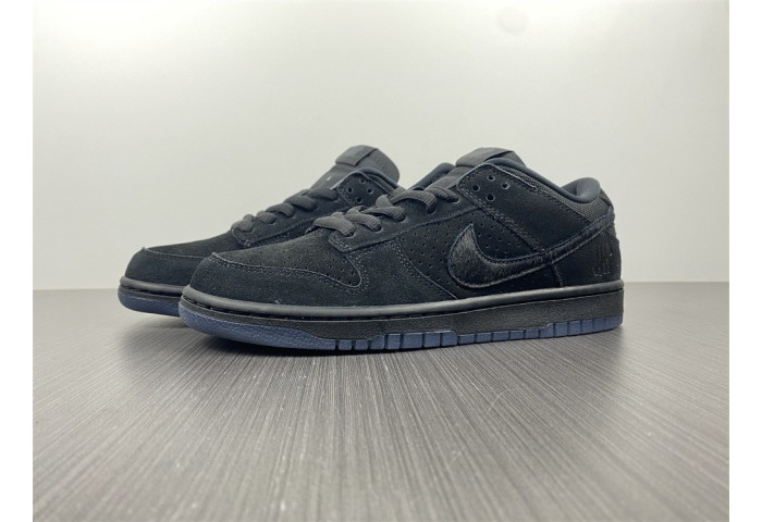 Nike SB Dunk Low SP Undefeated 5 On It Black DO9329-001