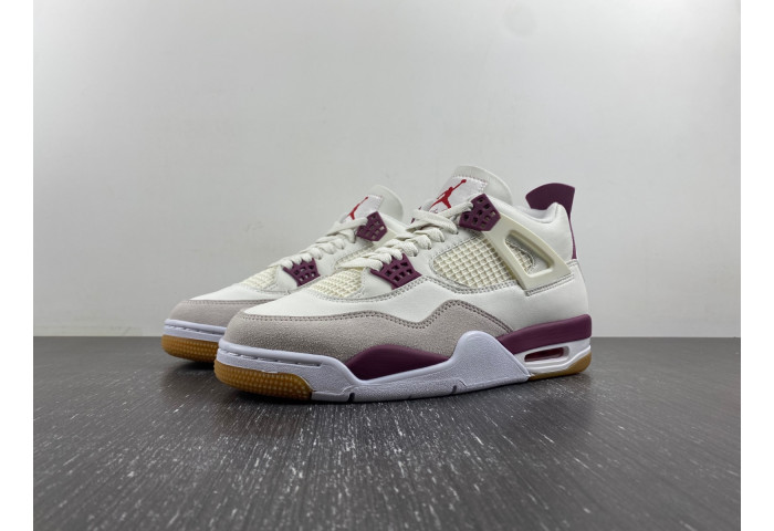 NIKE SB X AIR JORDAN 4 “Sapphire” DR5415-102