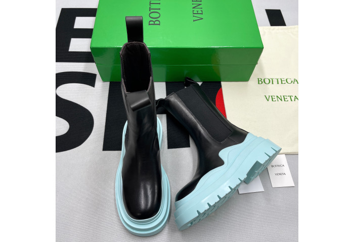 Bo*te*ga ve*ne*ta boots