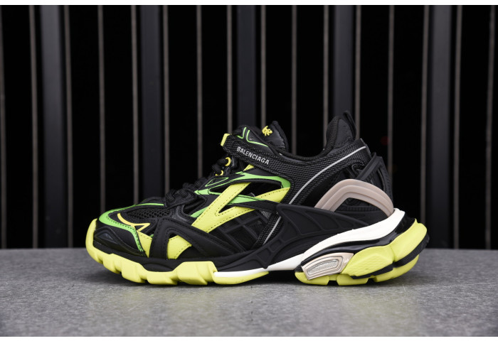 Ba*len*cia*ga track trainer