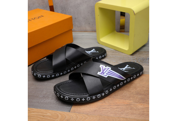 LO** VUI* SANDALS