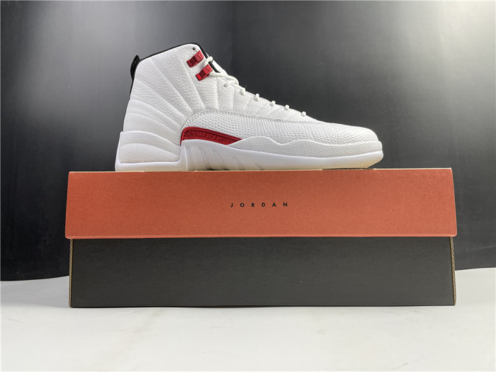 JORDAN 12 White flame red CT8013-106