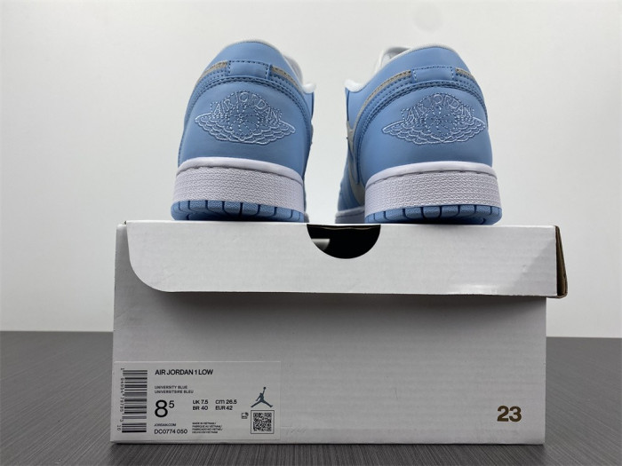 Air Jordan 1 Low "University Blue" DC0774-050