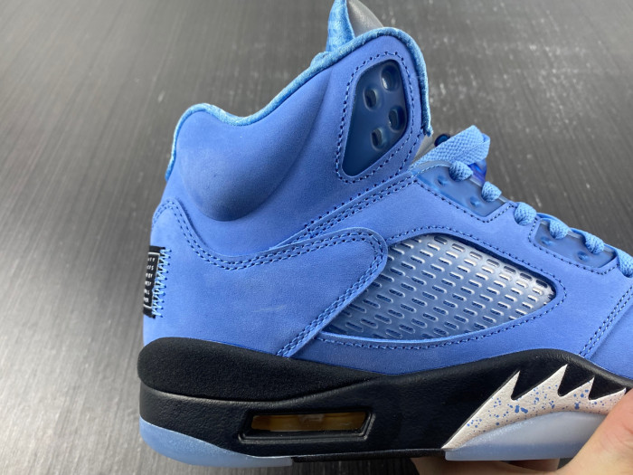 Air Jordan 5 “UNC” DV1310-401