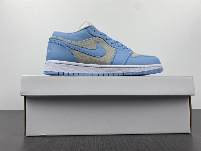 Air Jordan 1 Low "University Blue" DC0774-050