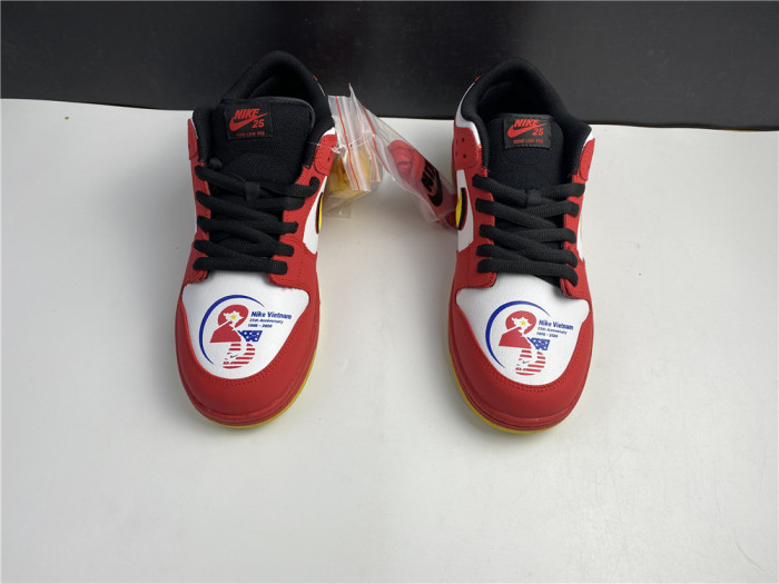 Nike SB Dunk Low “Vietnam 25th Anniversary” 309242-307