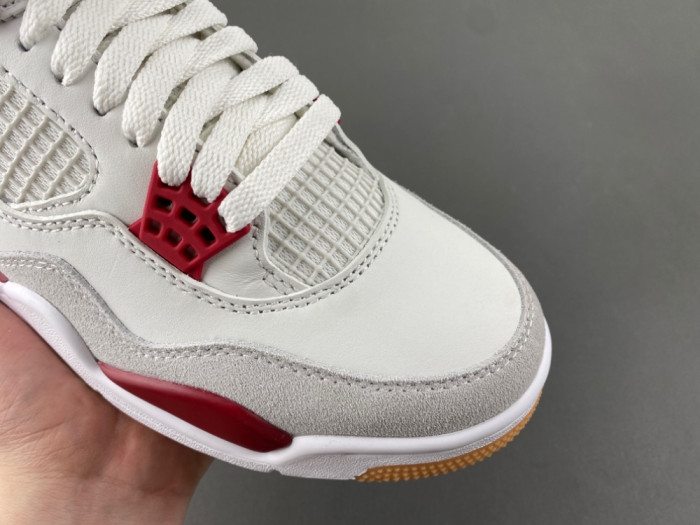 Nike SB x Air Jordan 4 Retro SP