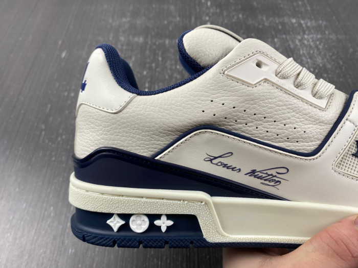 l**is V*t*n lv trainer