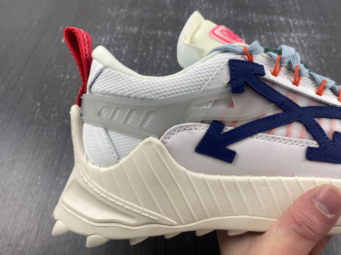 Off-White c/o Virgil Abloh