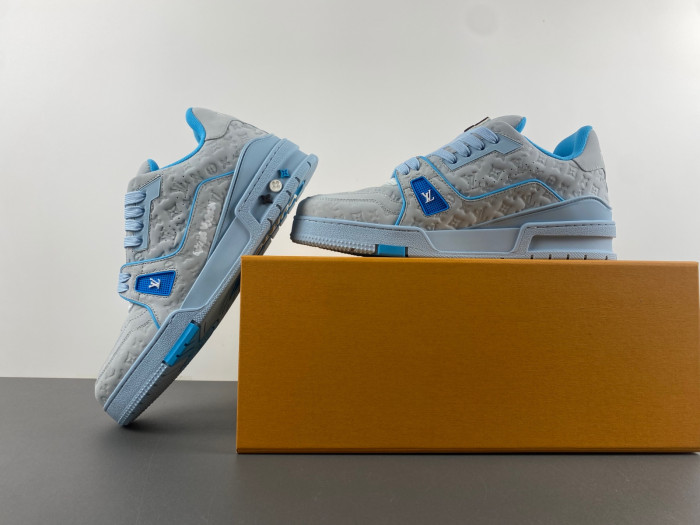 l**is V*t*n lv trainer