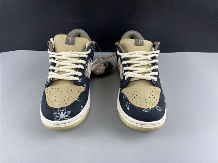 Nike SB Dunk Low Travis Scott (Regular Box) CT5053-001
