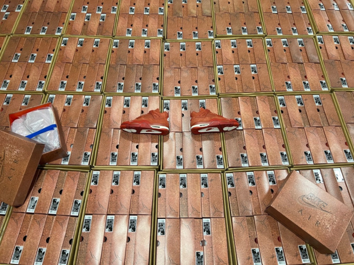 Air Jordan 4 Thunder HF4340-800