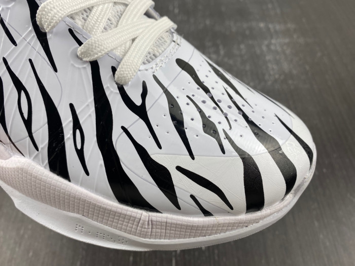 NIKE KOBE v 5  protro DB4796-004
