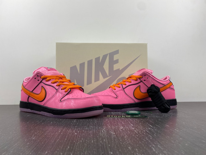 Nike SB Dunk Low “Blossom” FD2631-600