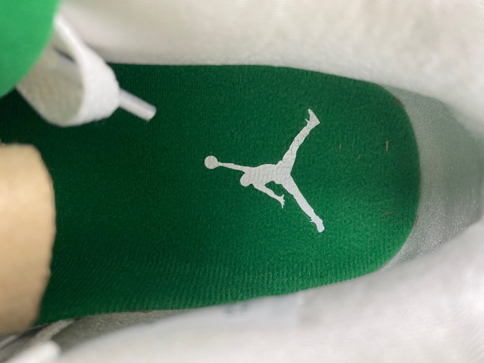 Jordan 4 Retro Metallic Green CT8527-113