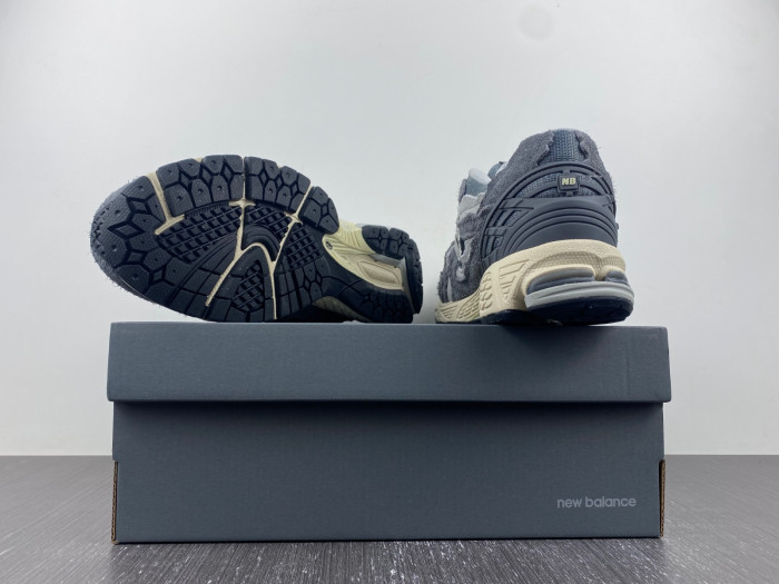 NEW BALANCE 2002R M1906DA