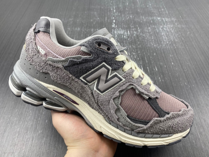 NEW BALANCE 2002R M2002RDY