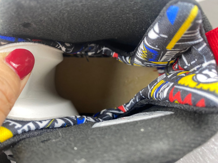 Air Jordan 8 “Playoffs" 305381-062