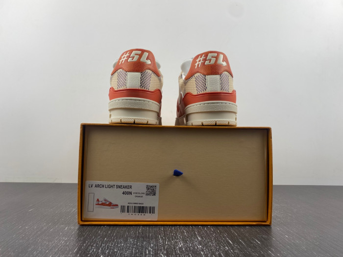 l**is V*t*n lv trainer