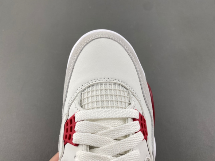 Nike SB x Air Jordan 4 Retro SP