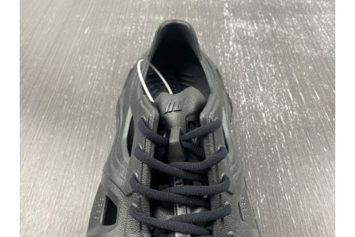 Ba*len*cia*ga sandal