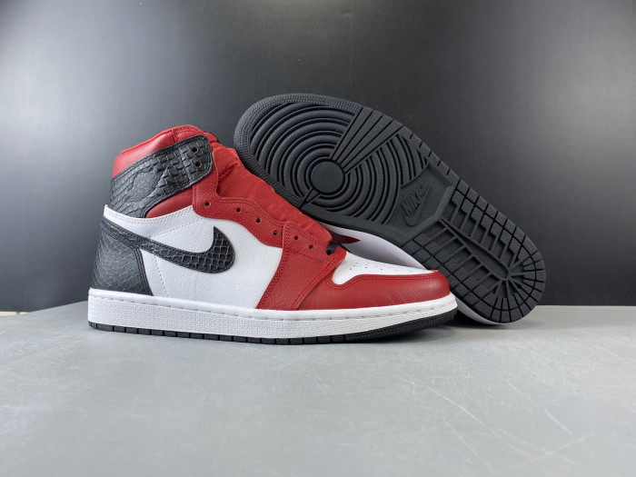 Jordan 1 Retro High Satin Snake Chicago (W) CD0461-601