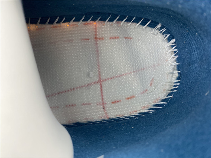 Jordan 4 Retro Union Guava Ice DC9533-800