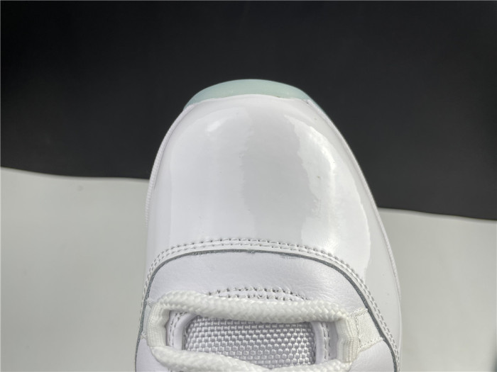 Jordan 11 Retro Low Legend Blue AV2187-117