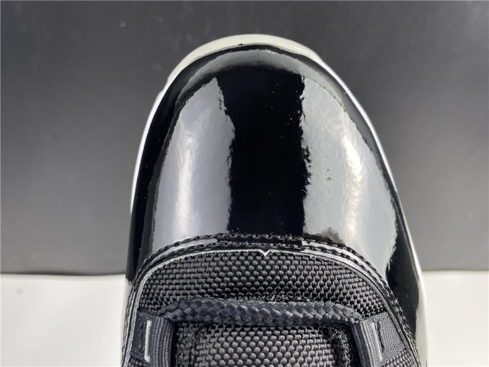 Jordan 11 Retro Black Clear CT8012-011
