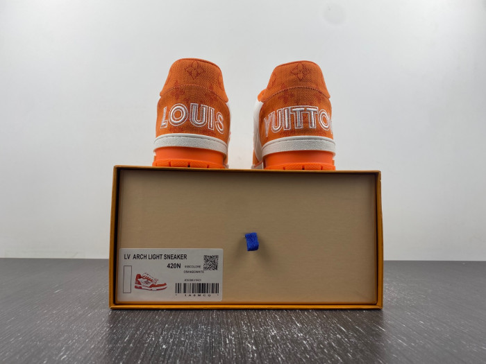 LV ARCH LIGHT SNEAKER