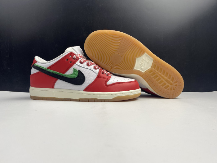 Frame Skate x Nike SB Dunk Low “Habibi” CT2550-600