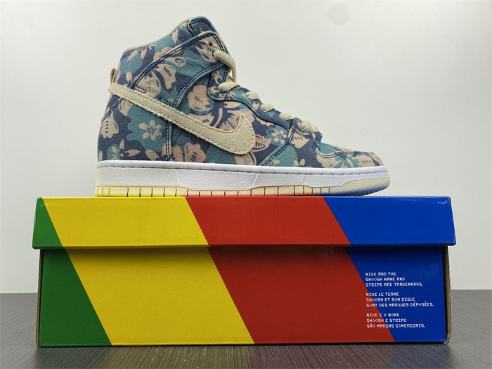 Dunk High SB 