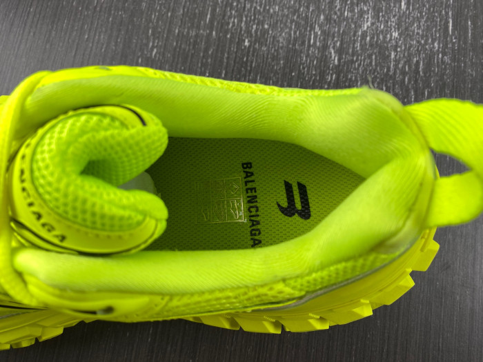 Ba*len*cia*ga defender black 685613w2rab7510