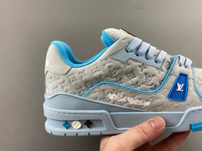 l**is V*t*n lv trainer