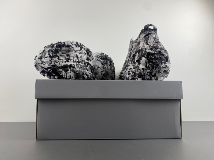 Ba*len*cia*ga white/black 685613-w2rg19010