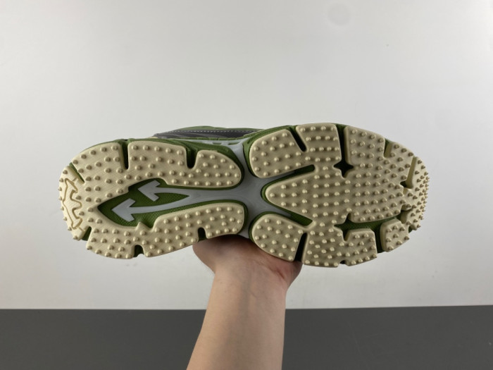 OFF-WHITE BE RIGHT BACK