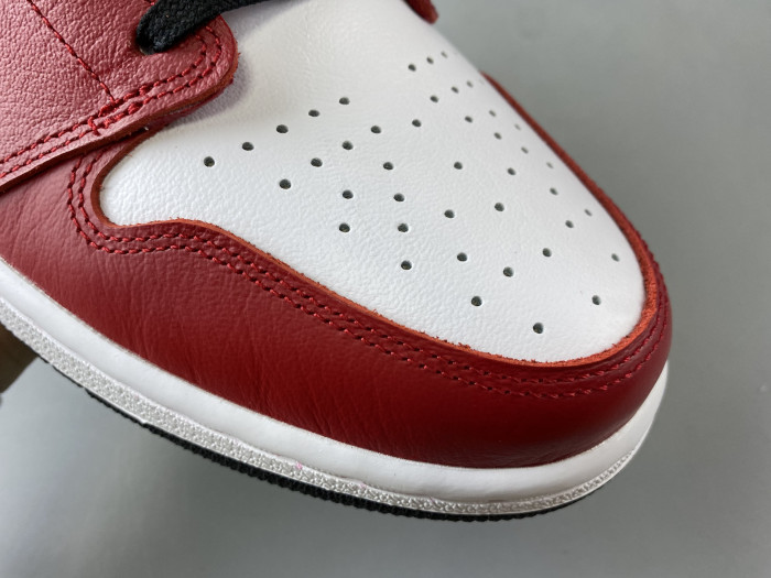 Jordan 1 Retro High Satin Snake Chicago (W) CD0461-601