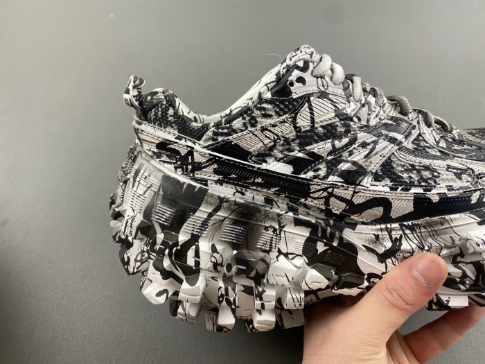 Ba*len*cia*ga white/black 685613-w2rg19010