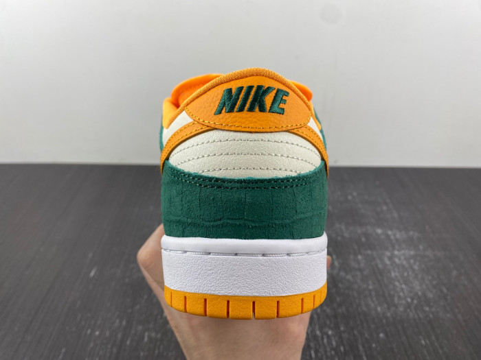 5K1 Nike SB Dunk Low Pro 304292-383