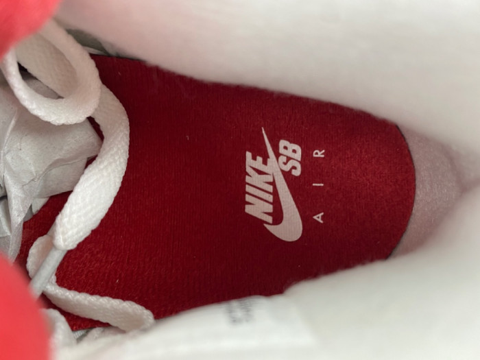 Nike SB x Air Jordan 4 Retro SP