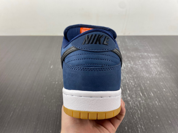 Nike SB Dunk Low Pro ISO CW7463-401