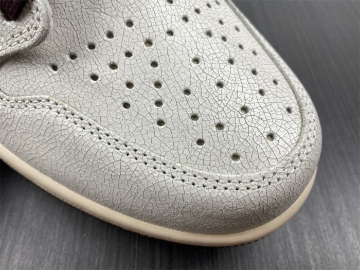 Air Jordan 1 High OG Sail/Burgundy Crush DO7097-100