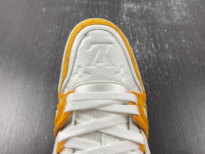 l**is V*t*n lv trainer