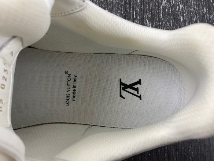 l**is V*t*n lv trainer