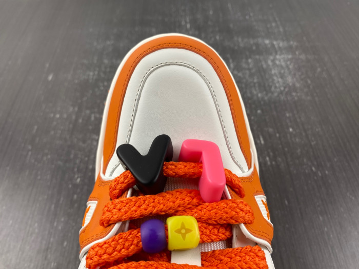 l**is V*t*n lv trainer