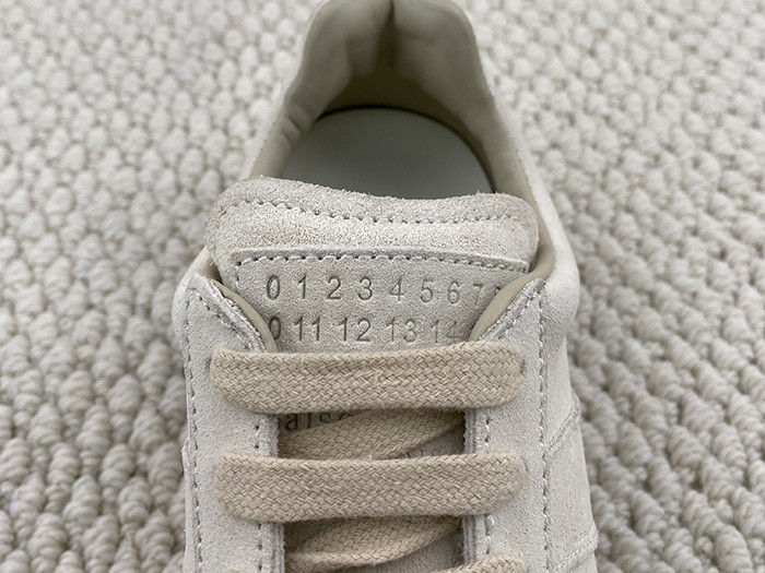 ma*s*n Ma*i*la calfskin sneakers