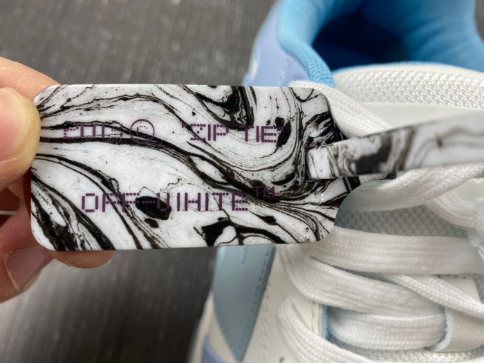 OFF-WHITE OUT OF OFFICE OW000010