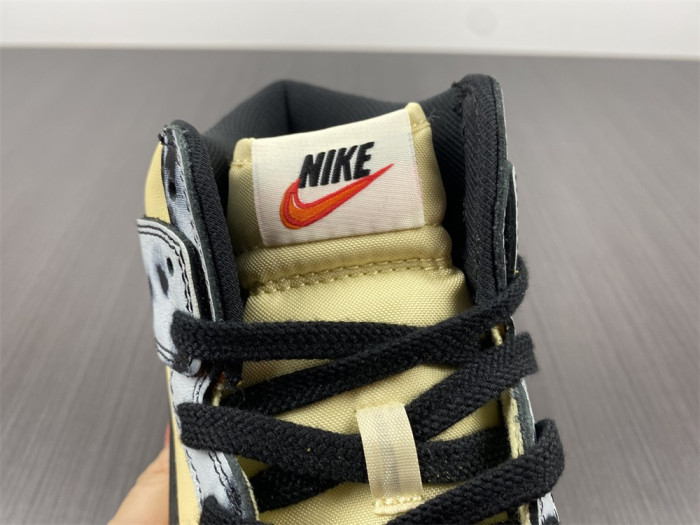 Dunk High DD9404-700