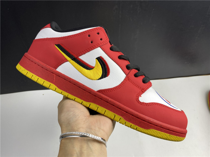 Nike SB Dunk Low “Vietnam 25th Anniversary” 309242-307