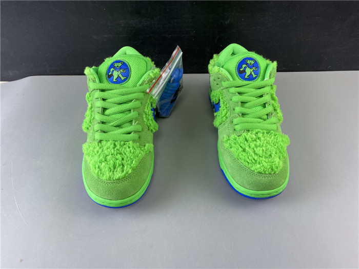 GRATEFUL DEAD X NIKE SB DUNK LOW “GREEN BEAR” CJ5378-300